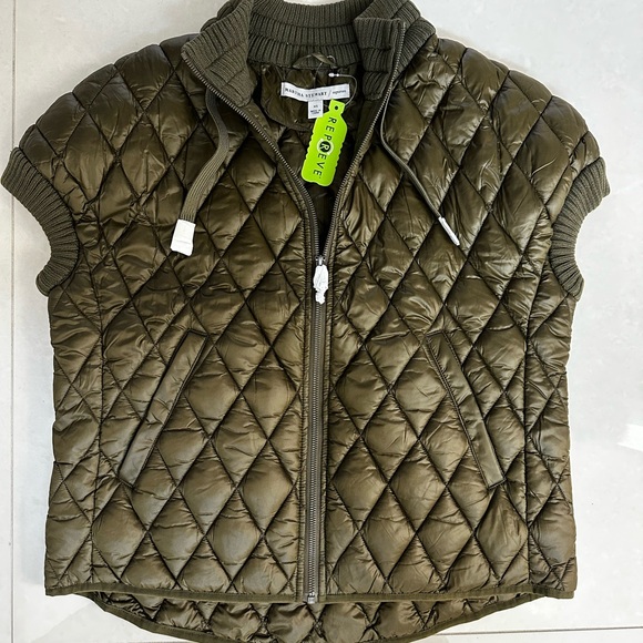 Martha Stewart Olive Green Quilted Vest - Picture 3 of 11
